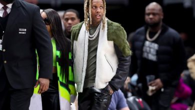 Le maire Johnson ne dira pas s’il restituera 150 000 $ au rappeur Lil Durk, arrêté dans le cadre d’un prétendu complot de meurtre contre rémunération.