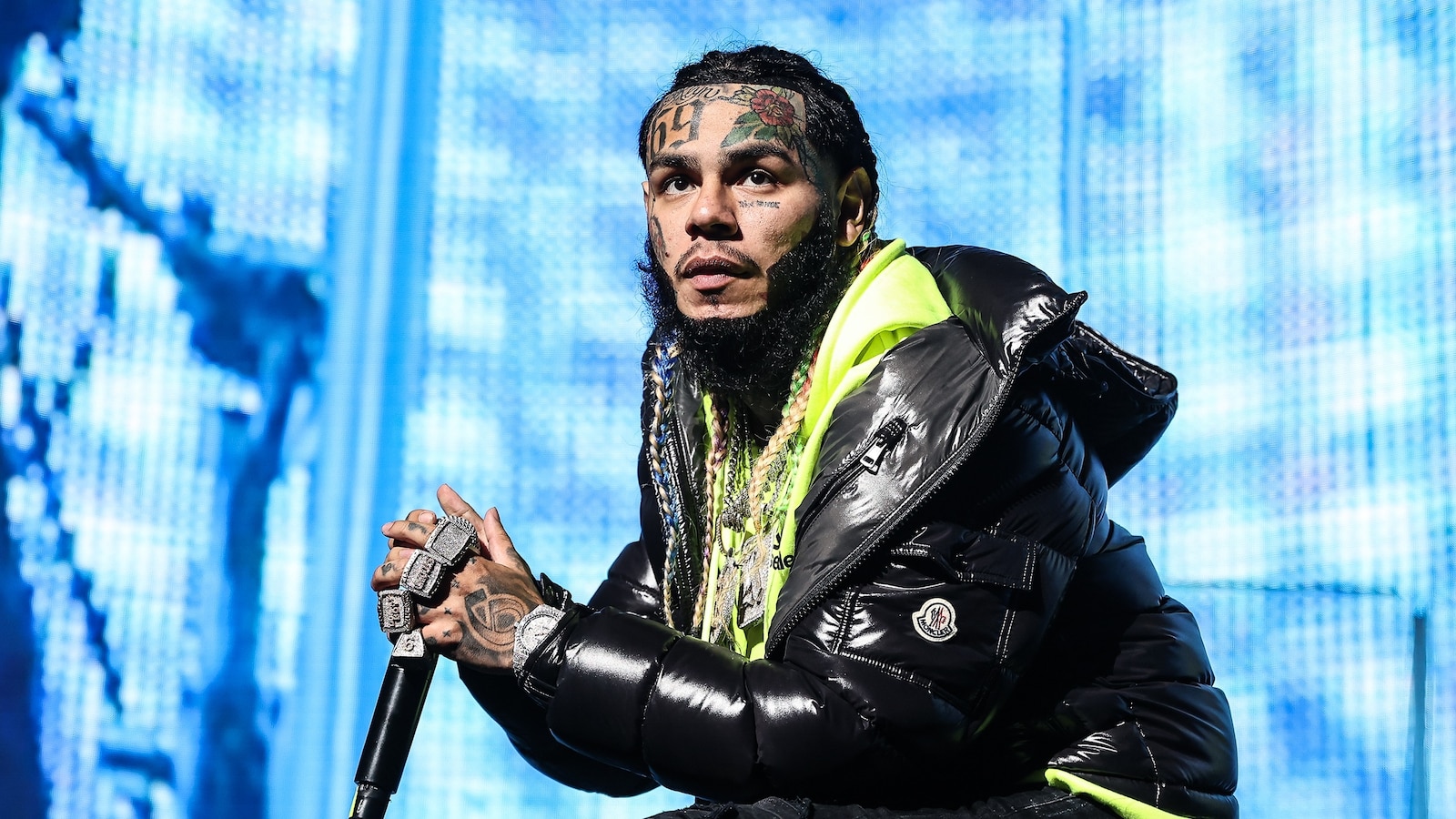 Le rappeur Tekashi 6ix9ine arrêté pour violation de la liberté surveillée