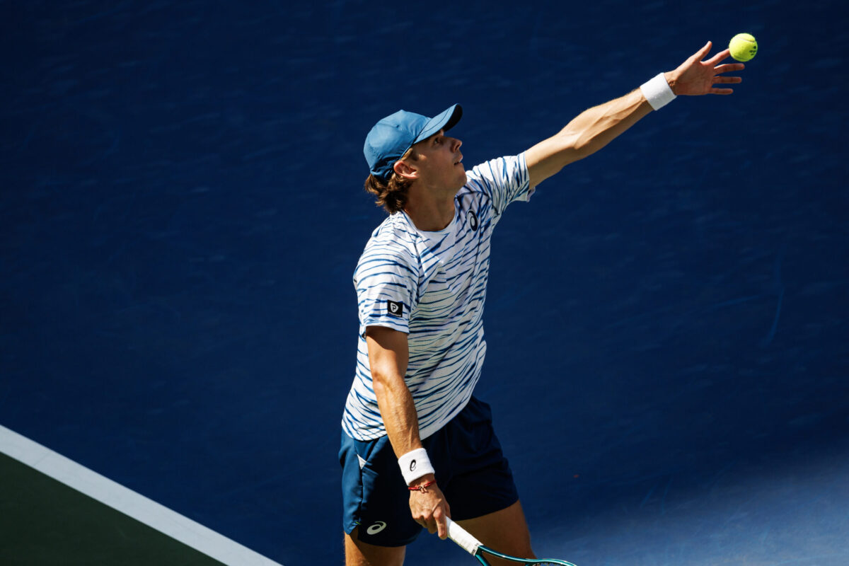 de Minaur contre Carballés Baena