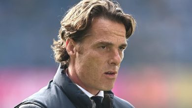 Scott Parker vise à bloquer le « bruit » alors que Burnley cherche à revenir au score contre Sheffield Wednesday