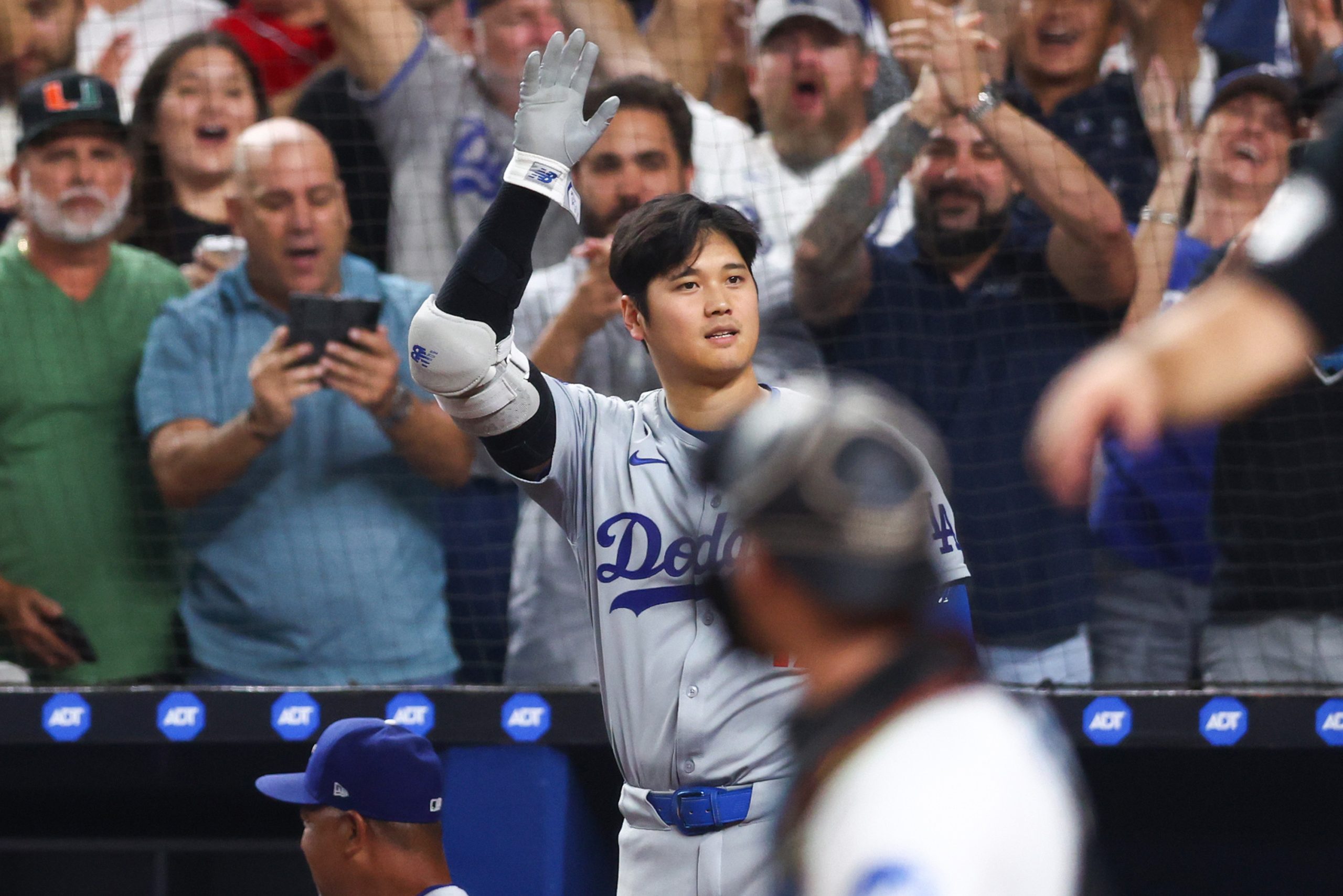 Shohei Ohtani News : Une nouvelle offre fait grimper les enchères de balles 50/50 à un prix astronomique