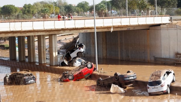 Le bilan des inondations en Espagne s’élève à 158 morts et plusieurs personnes sont toujours portées disparues