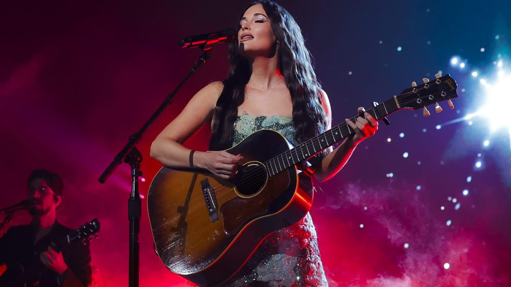 Kacey Musgraves est à la fois cool et brûlante dans Forum Show : critique de concert