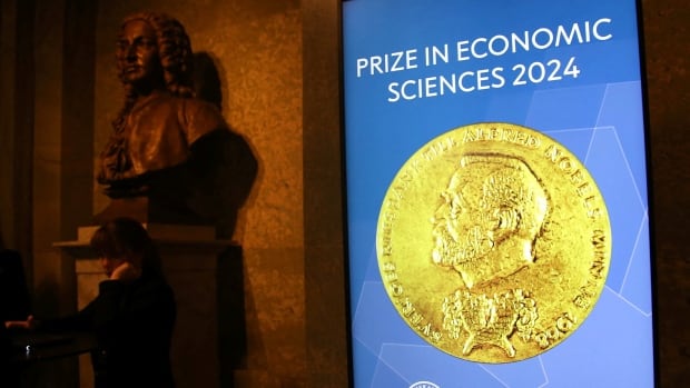 Le Nobel d’économie décerné pour ses recherches sur les raisons pour lesquelles les pays dotés d’institutions médiocres ne prospèrent pas