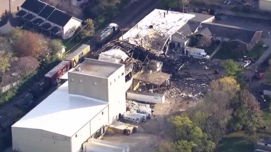 Les voisins veulent faire davantage après l’explosion meurtrière de l’usine de Louisville