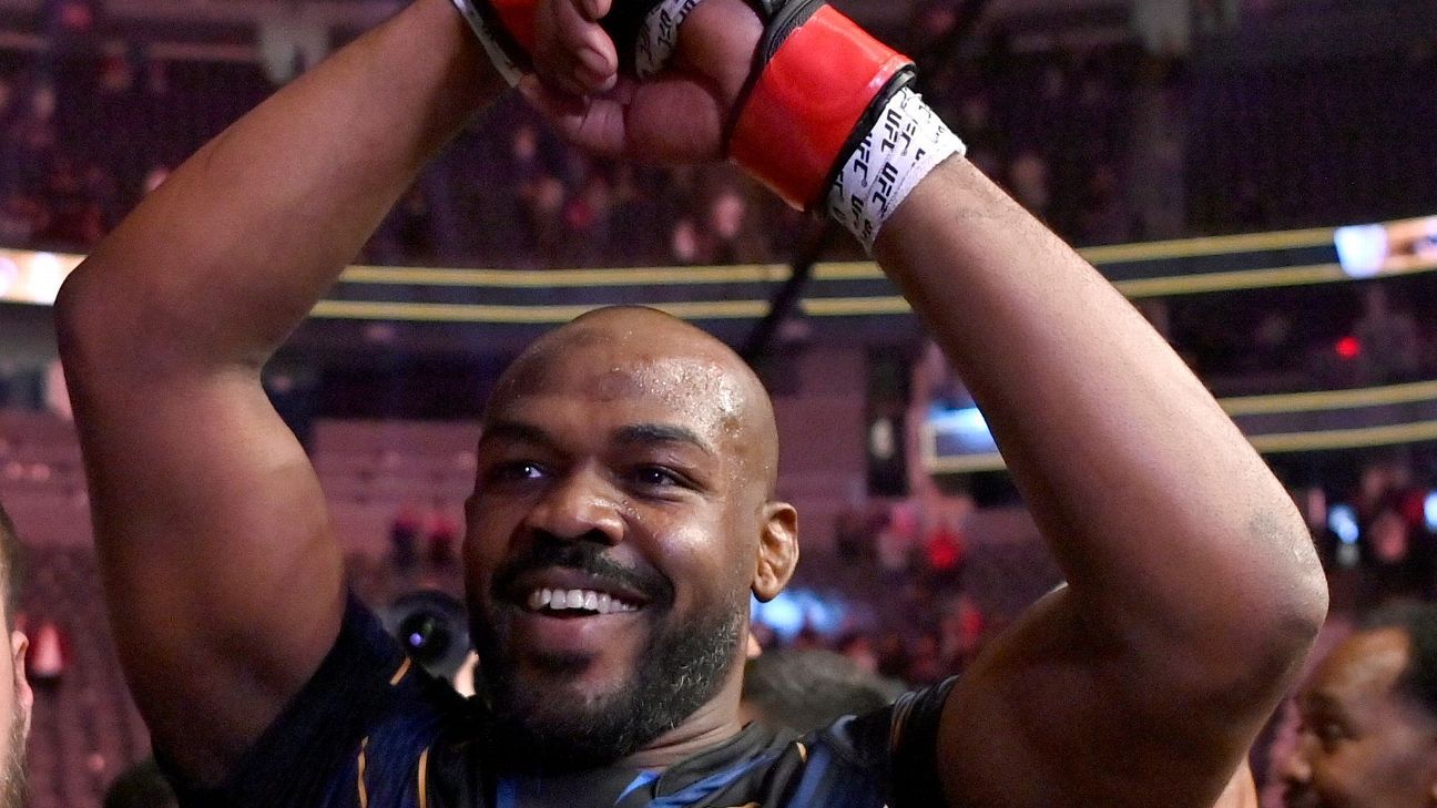 Jon Jones de l’UFC cible le combat de Pereira et arrête Aspinall