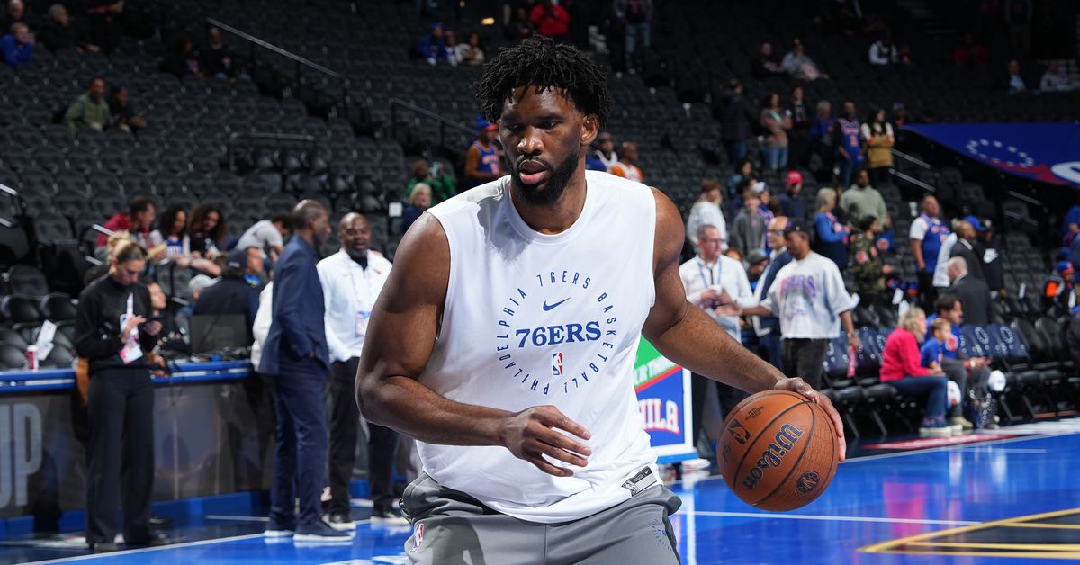 Joel Embiid jouera malgré la maladie, Jared McCain recommence alors que les Sixers affrontent le Heat à Miami.