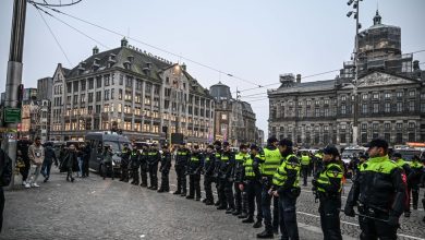 Des émeutiers ont incendié un tramway à Amsterdam (VIDEO) — RT World News