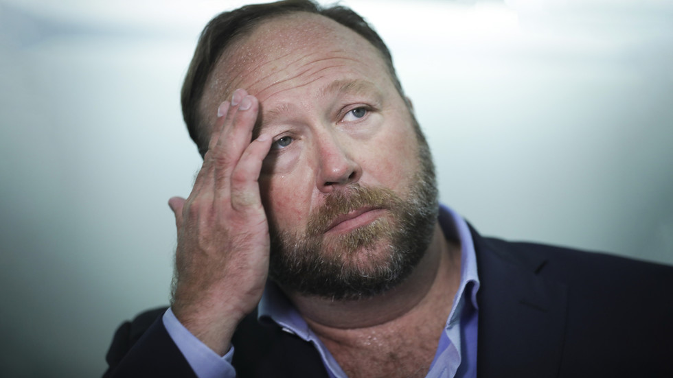 InfoWars vendu aux critiques d’Alex Jones — RT World News