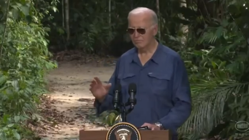 REGARDER Biden s’en va dans la jungle (VIDÉO) — RT World News