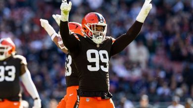 Mises à jour en direct de la date limite des échanges de la NFL 2024 : les Lions échangent contre Za’Darius Smith des Browns et les Bengals échangent contre Khalil Herbert