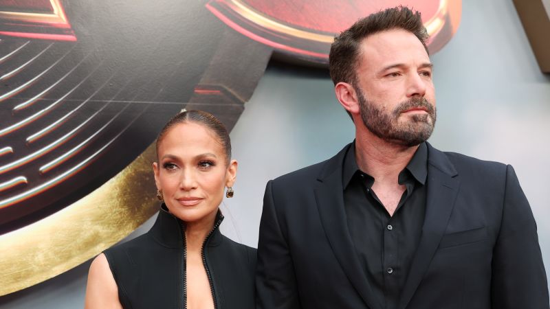 Jennifer Lopez réagit aux louanges de son ex Ben Affleck