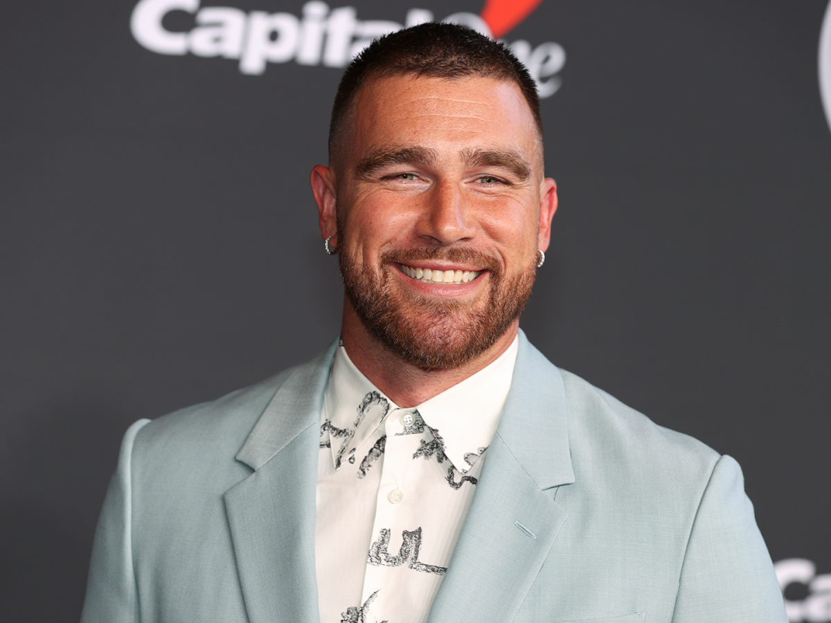 Le conseil boudoir de Travis Kelce à un fan incite certains Swifties à faire une double prise