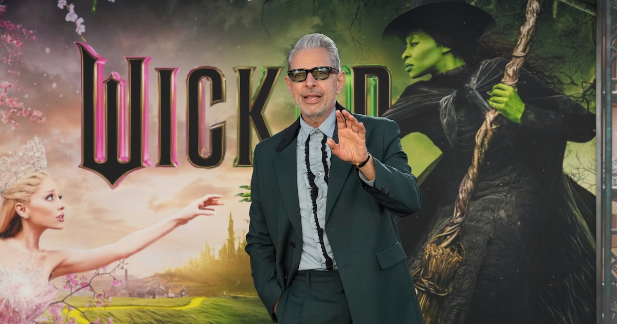 On ne parle pas assez de Jeff Goldblum en tant que sorcier dans « Wicked » – Deseret News