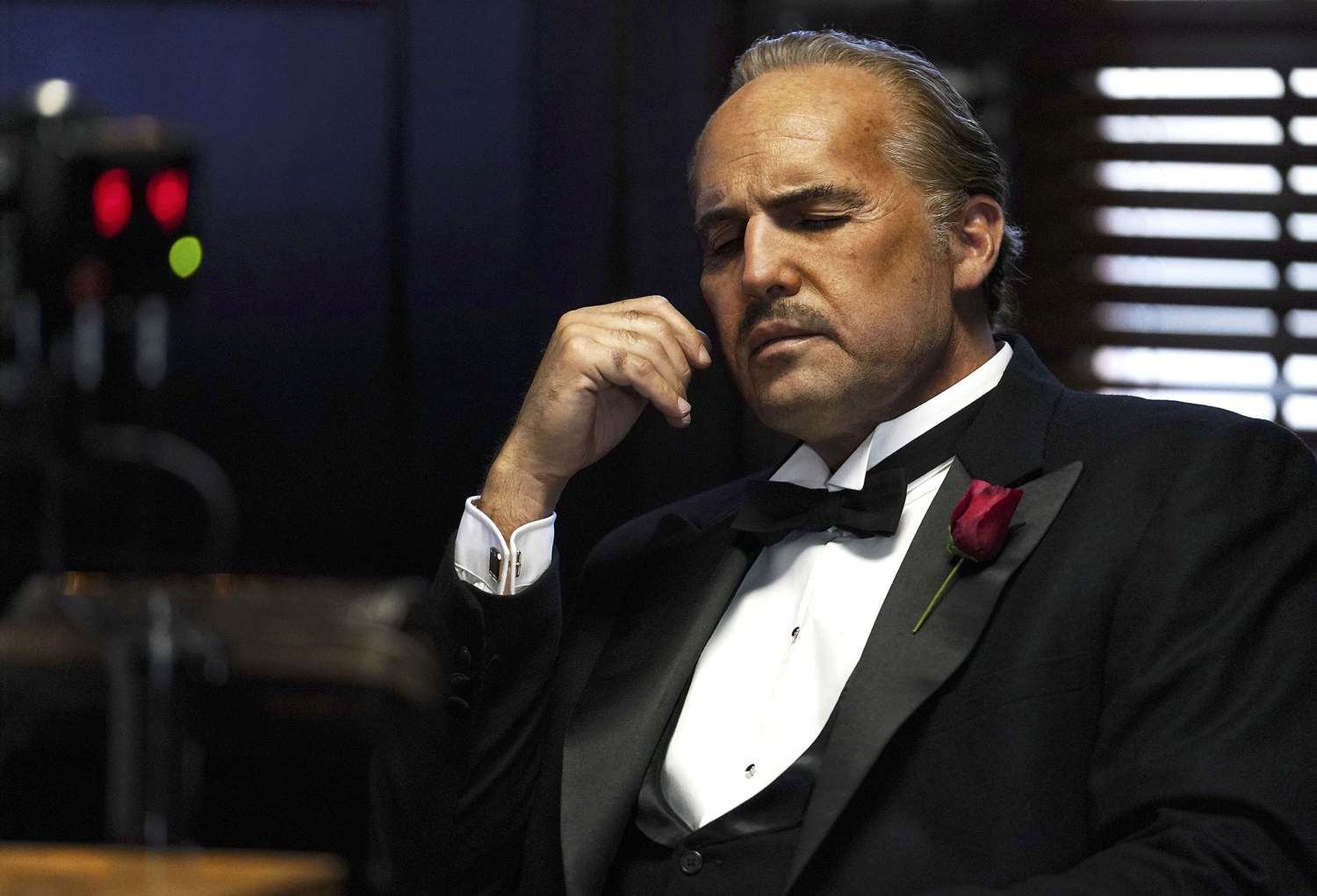 Billy Zane reprend « Le Parrain » de Marlon Brando dans un biopic