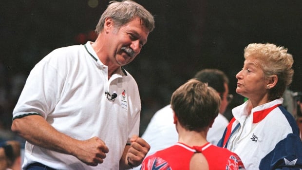 Bela Karolyi, entraîneur de gymnastique qui a encadré plusieurs champions olympiques et suscité la controverse, est décédé à 82 ans