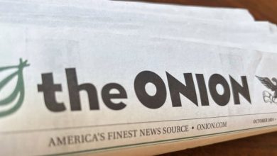 Le rachat d’Infowars par The Onion est à l’étude après la plainte d’Alex Jones et de ses avocats