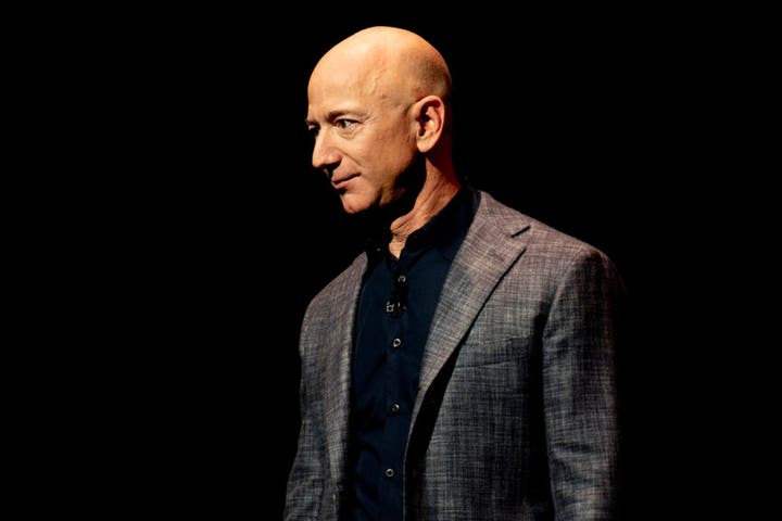 Jeff Bezos vend pour 214 millions de dollars d’actions Amazon lors du dernier mouvement d’actions, voici combien il possède encore