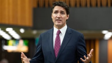 Trudeau dit qu’il aurait pu agir plus rapidement pour apporter des changements en matière d’immigration et accuse les « mauvais acteurs »