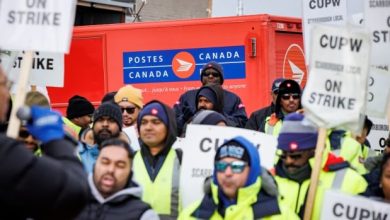 Les pourparlers de médiation entre Postes Canada et le syndicat sont suspendus