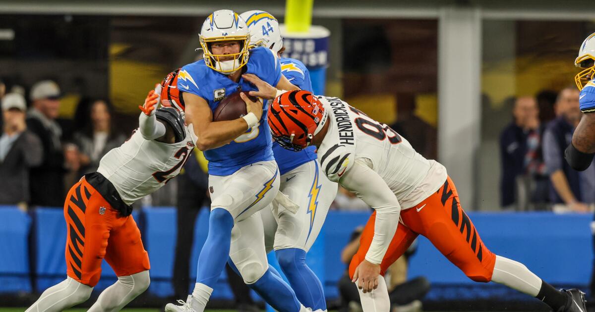 JK Dobbins marque tard dans la victoire passionnante des Chargers contre les Bengals