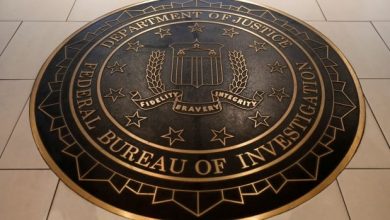 Le FBI affirme que des textes sectaires envoyés à des Américains latino-américains et 2SLGBTQ+ mentionnaient l’expulsion et les « camps de rééducation »