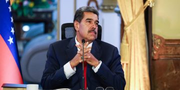 Les États-Unis lancent un ultimatum à Maduro — RT World News