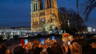 La cathédrale Notre-Dame va rouvrir après l’incendie de 2019. Ce n’est pas la première fois qu’il faut économiser