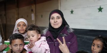 Les Syriens célèbrent l’aube d’une nouvelle ère – avec espoir et une certaine appréhension