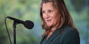 Chrystia Freeland – la ministre au mandat étendu – laisse un énorme vide au sein du cabinet