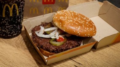 L’enquête sur une épidémie d’E. coli liée aux oignons dans les Quarter Pounders de McDonald’s se termine aux États-Unis