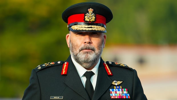 Le haut officier militaire Steven Whelan combat la libération déshonorante devant le tribunal fédéral