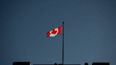 5 anciens premiers ministres disent voler le drapeau samedi pour résister à Trump