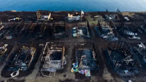 Incendie à Canet-en-Roussillon : 281 bungalows détruits, 3 000 vacanciers évacués