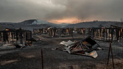 Incendie à Canet-en-Roussillon : 3 000 évacués, 281 bungalows détruits par les flammes